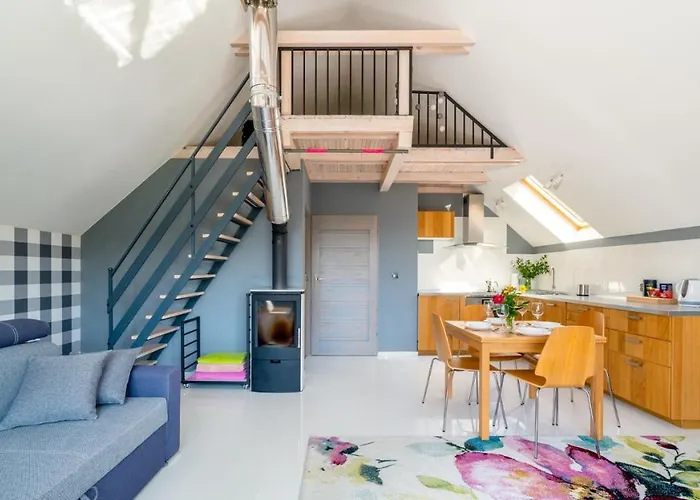 Trzcinsko Karkonosze * Яновице-Вельке